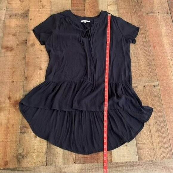 RO & DE womens lightweight v-neck high low tunic with ruffle bottom in navy -S - Picture 3 of 8